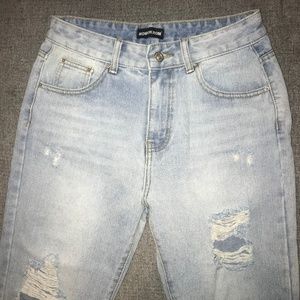 Light Wash Ripped Jeans
